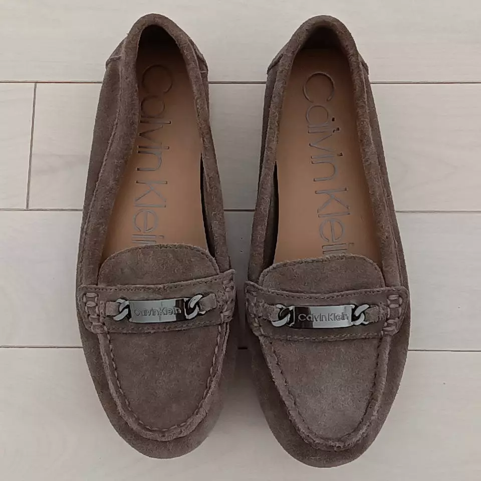 Calvin Klein Women s Gray Lunasi Taupe Suede Slip On Loafer Moccasin Size 6.5