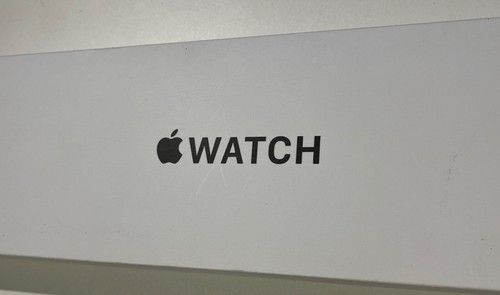 Apple Watch SE (1. Generation) (GPS, 44mm) Smartwatch - Aluminiumgehäuse Space G