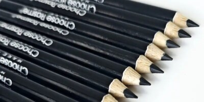 Langanhaltender wischfester wasserfester schwarzer Eyeliner-Stift