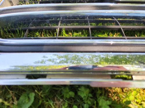 NEW 2016 GMC Yukon XL OEM Front GRILLE 16-003 J7440 - Picture 8 of 13