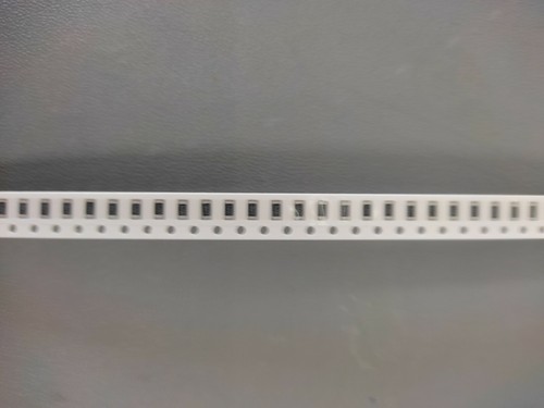 10 x RC1206FR-07620RL, SMD Chip Resistor, 620 ohm, ± 1%, 250 mW, 1206 - Picture 2 of 3