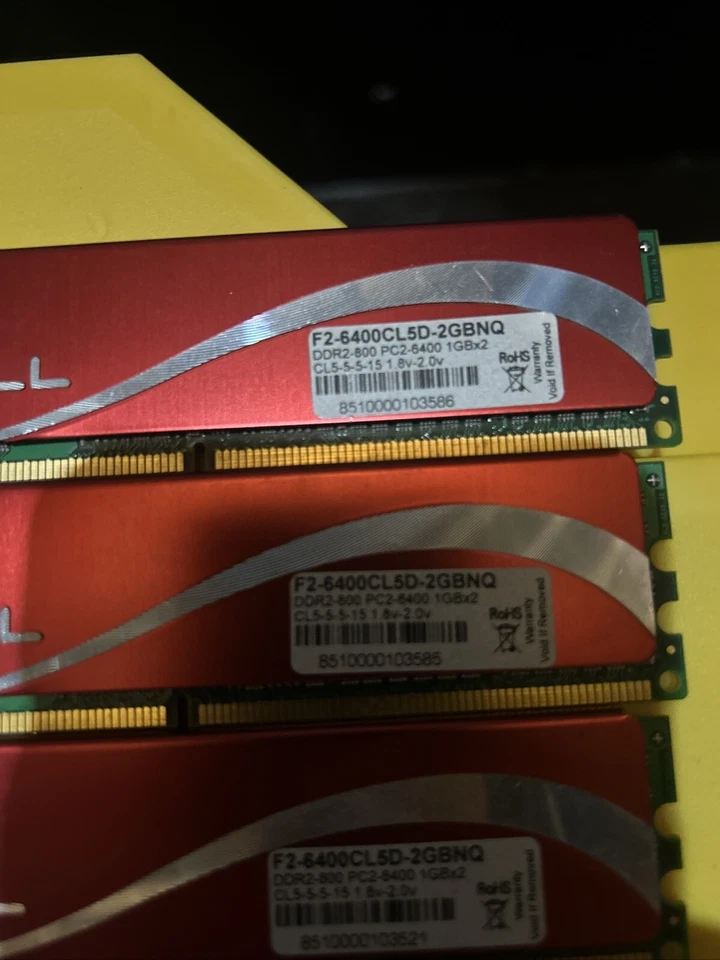 5/G. Skill 2GB (1GB x2) F2-6400CL5D-2GBNQ PC2-6400 800MHz DDR2 RAM Memory - Red - Image 3 of 4