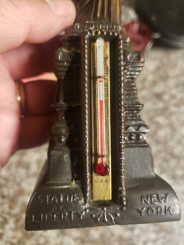 Vtg Statue of Liberty figurine Thermometer New York Souvenir Copper Farmhouse - Picture 2 of 8