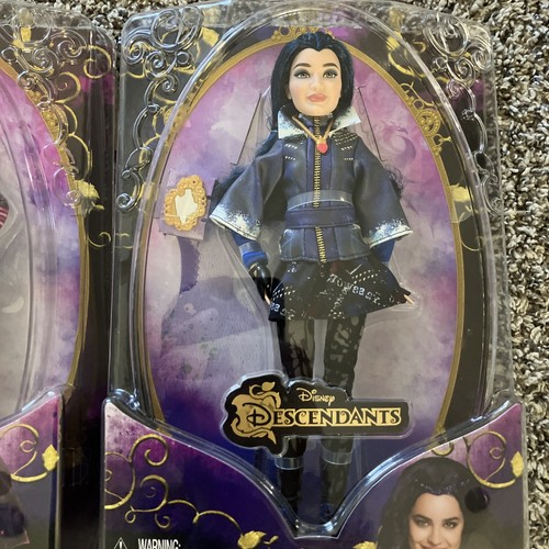 NEW Disney 11” Descendants EVIE ISLE Mal Isle Of The Lost 10th Anniversary Doll - Bild 3 von 6