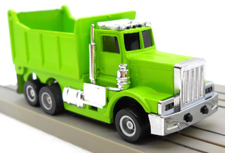 Camión de volteo eléctrico Tyco US 1 PETERBUILT H.O SLOT CAR