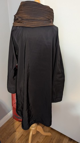 mycra pac now donatella raincoat Hoodie Reversible Black/Bronze Brown Sz OP - Picture 11 of 11