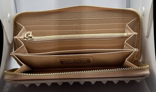 Valentino Women’s Wallet - Picture 4 of 5