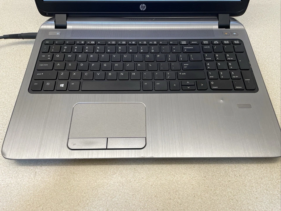 Portátil HP Probook 450 G2 Pantalla de 15,6 pulgadas, 8 GB de RAM, SSD de 128 GB Foto 3 de 4