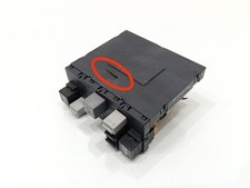 3C0937049E Caja Reles/Fusibles para VOLKSWAGEN PASSAT BERLINA (3C2) 2005 231324