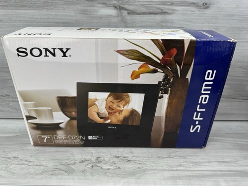 SONY DPF-D72N 7-Inch LCD Digital WVGA 16:10 Photo Frame (Black)