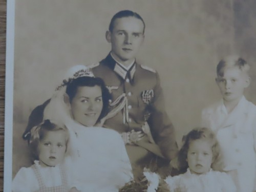 Foto "Soldat mit Ordensspange EK1,EK2,KVK,Paradefeldbinde " Deutsch 2 WK ! - Bild 2 von 5