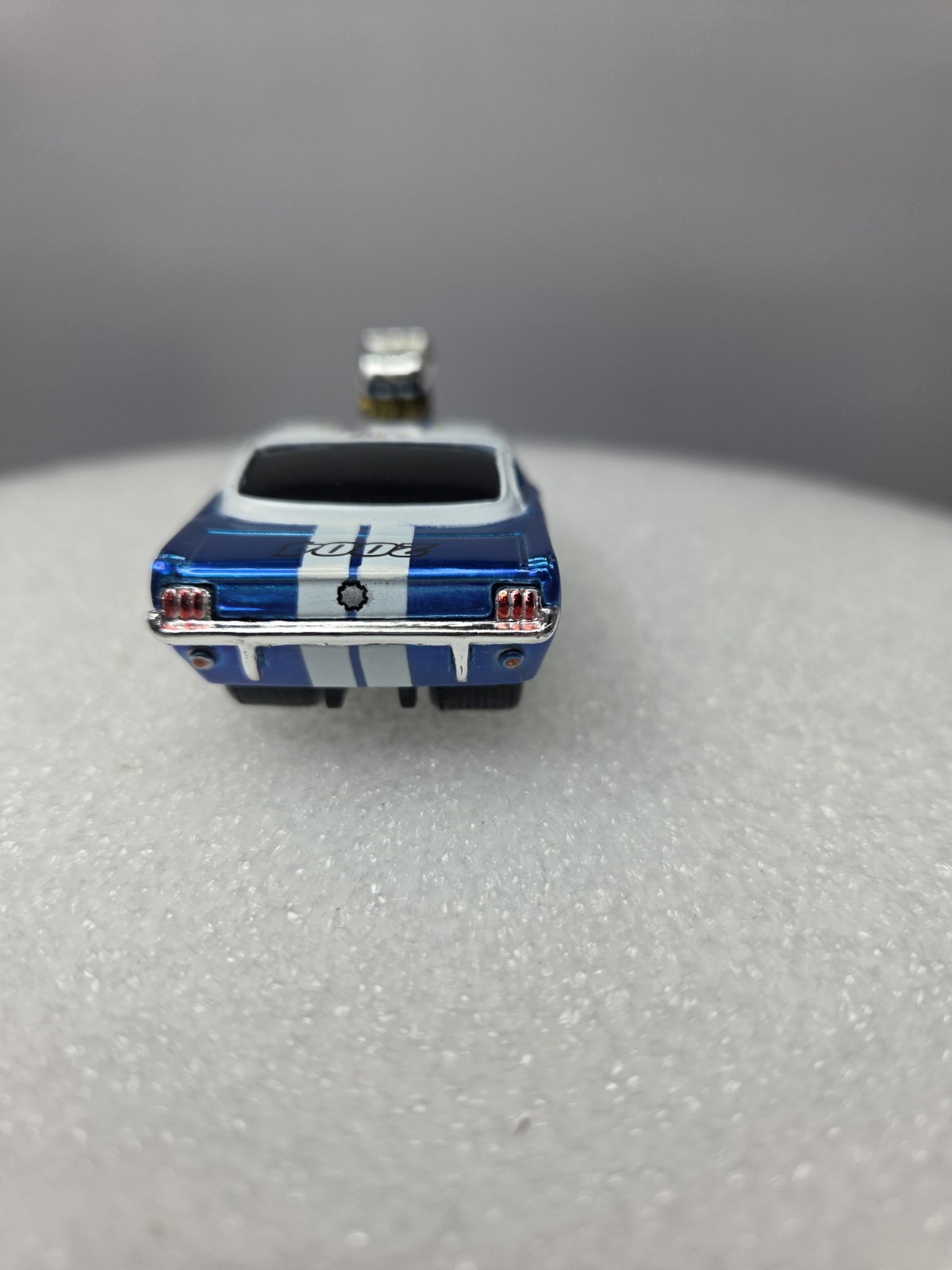 Picture 4 of 6