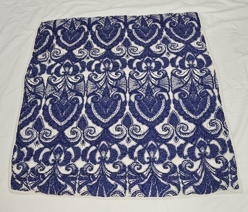 Pottery Barn 2 Euro Shams Blue & White Jacobean Cotton Quilted WHT Trim 25"x25" - Picture 3 of 5