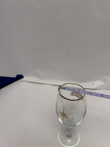 Stella Artois Chalice glear glass with gold star fair condition - Picture 4 of 6