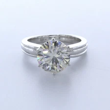 Solitaire Engagement Ring Classic 18K Gold 3.07 CT Round Lab-Grown Diamond J VS2