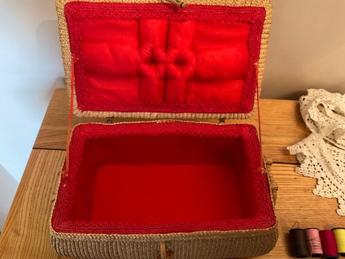Vintage Wicker Sewing Basket With Raffia Detailing & Sewing Contents. Small - Picture 4 of 15