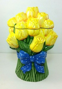 Ceramic-Sculpted-Tulips-Cookie-Jar-Canister-11-Inches-Tall-Flower-Yellow-Glazed