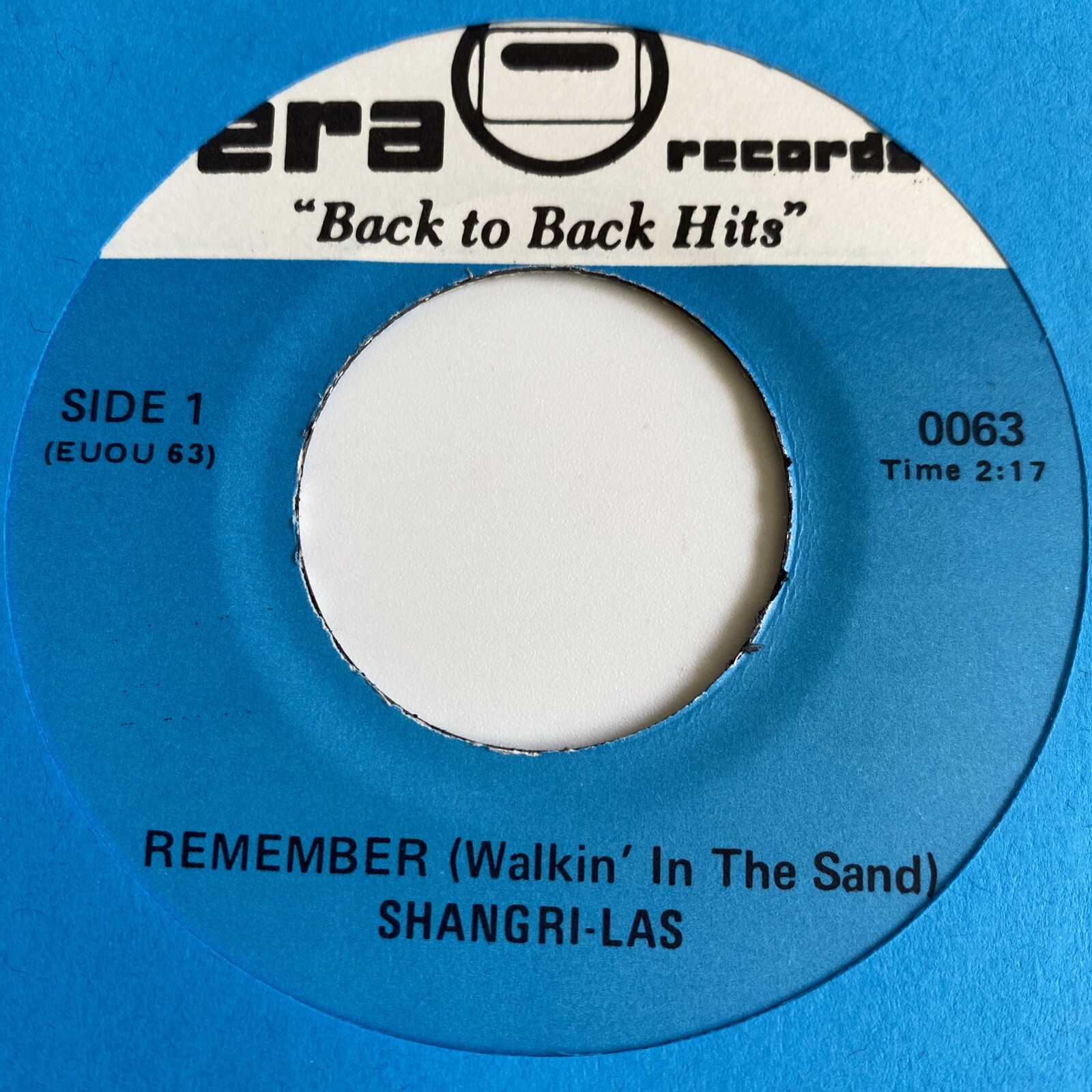 Shangri-Las 45 Remember Walking in the Sand / Can Never Go Home Anymore unplayed