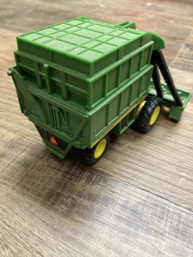 Ertl 1:64 John Deere 9986 Cotton Stripper Picker 1/64 - Picture 5 of 5