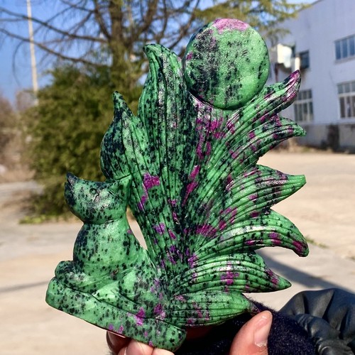 231G Natural green ruby zoisite (anylite) nine tailed fox crystal healing - Picture 17 of 21