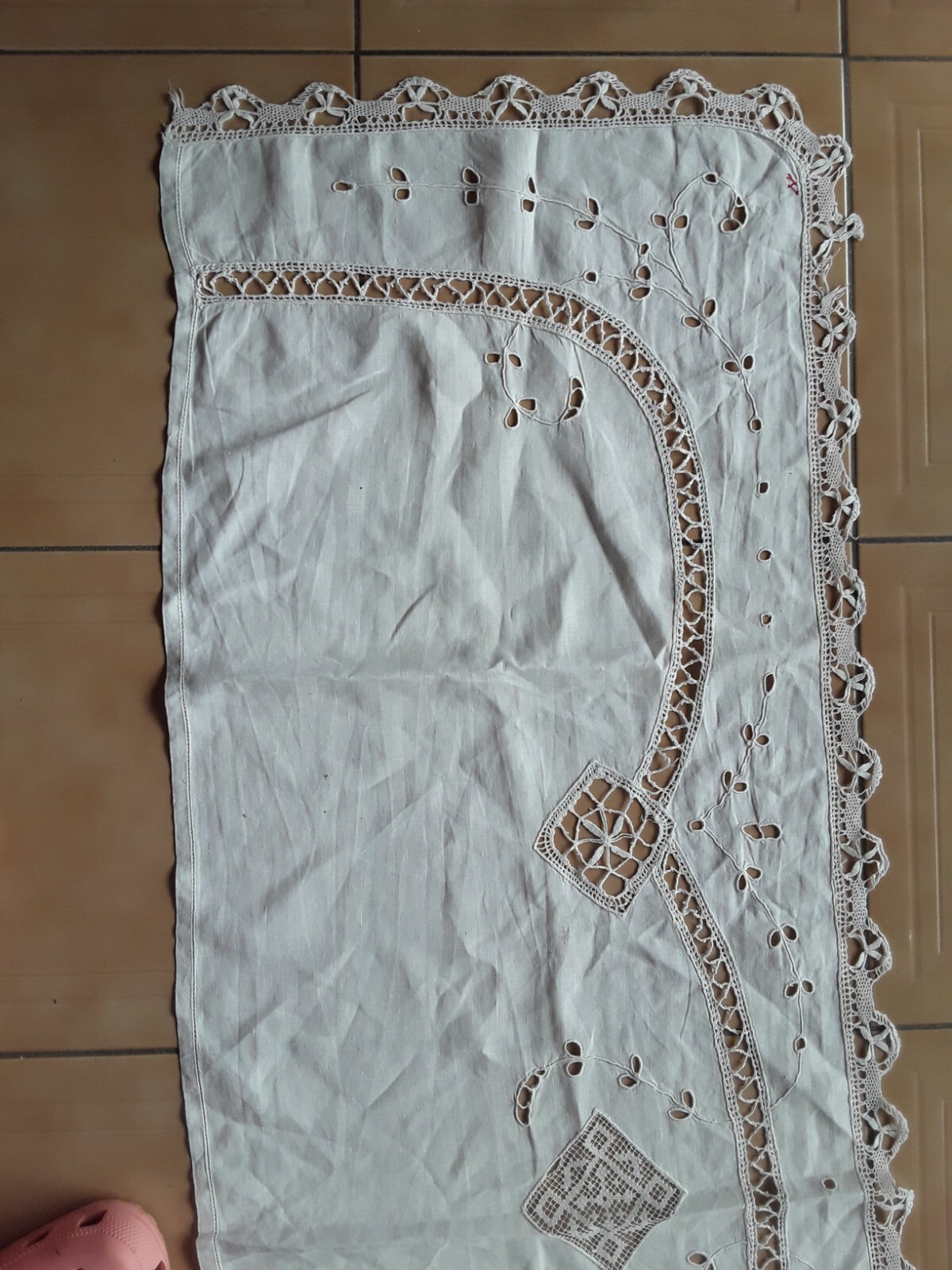 Picture 2 of 9