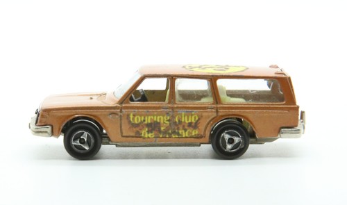 Majorette escala 1:60 - Volvo 245 DL con barco y remolque - Touring Club of France - Imagen 2 de 22