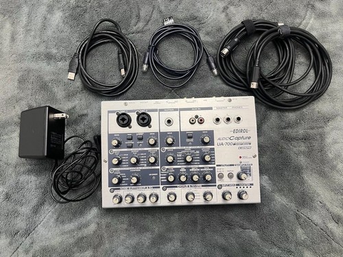 Roland EDIROL UA-700 24-Bit USB Audio with COSM Effects and MIDI Interface - Picture 1 of 8