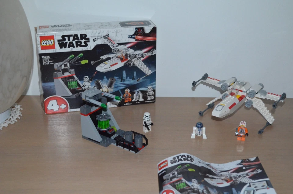 LEGO Star Wars 75235 X-Wing Starfighter Trench Run, photo 3 sur 5