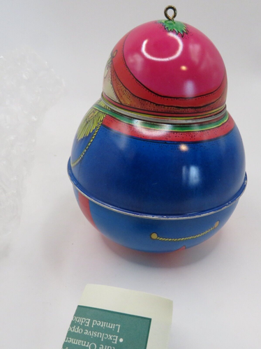 HALLMARK Keepsake JOLLY WOLLY SOLDIER 1991 LATA adorno de Navidad con caja + inserto - Imagen 4 de 8