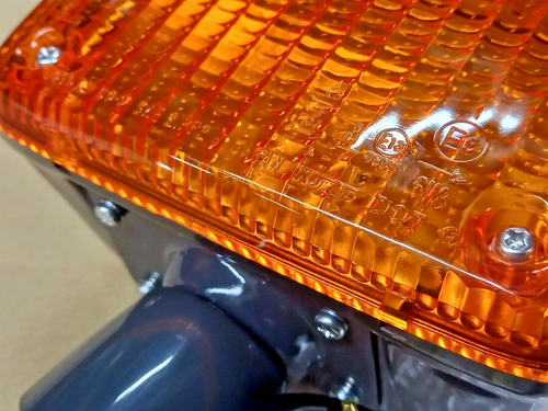 Toyota Land Cruiser FJ40 BJ40 OEM Front Left Turn Signal Light Lamp 81520-69027 - Picture 7 of 11
