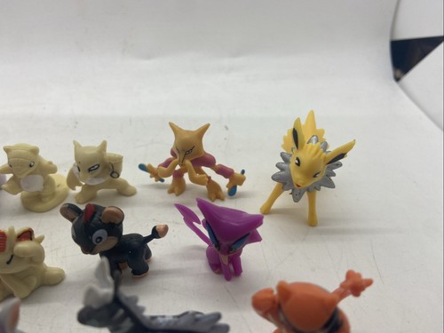 Vintage Pokemon Nintendo RL, and More Collection Figure Toy Lot of 23 - Picture 11 of 13