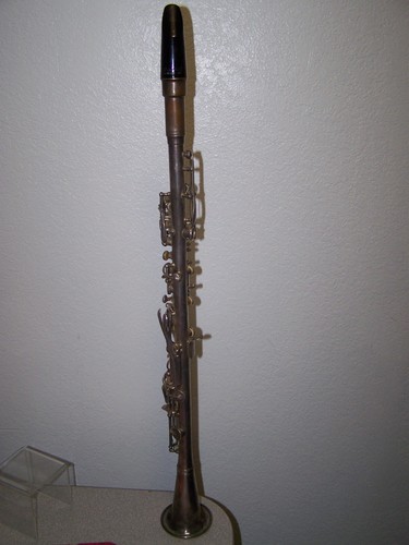 Instrumento musical clarinete de metal vintage con estuche Bettony Cadet - Imagen 4 de 20