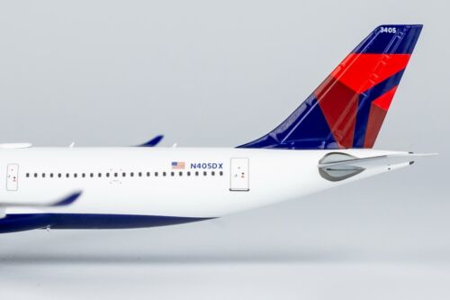Delta Air Lines A330-900 Reg:N405DX Maßstab 1:400 NG Modelle 68003 - Bild 6 von 11