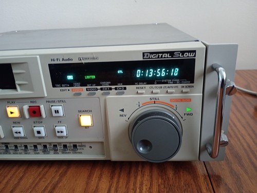 Panasonic AG-DS850 Professional VHS/S-VHS Recorder - Power Tested Only See Desc! - Picture 12 of 16