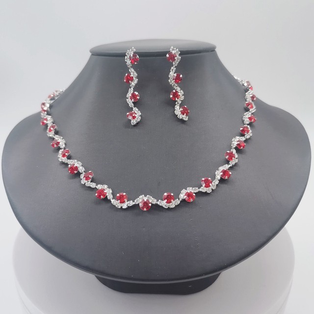 1 Set Choker Necklace Earrings Exquisite Rhinestones Sparkling Bright Luster 1 Set Choker Necklace Earrings Exquisite Rhinestones Sparkling Bright Luster