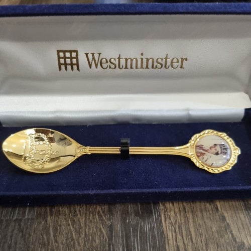 22 kt vergoldeter Queen Elizabeth II Gedenklöffel 4154 von 9500 Echtheitszertifikat & Box - Bild 2 von 9