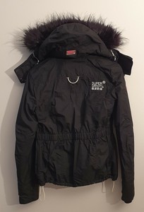 ????????Superbe Veste,blouson femme à capuche Ski SUPERDRY sport.Taille.XS????????