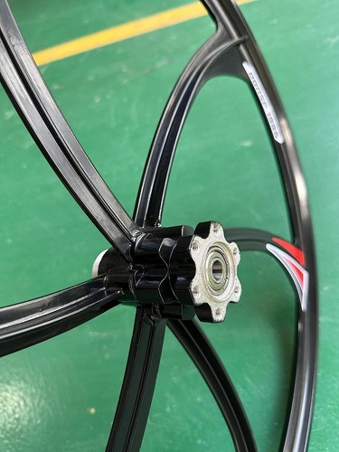 DONSP1986 26" Magnesium Rear Mag Wheel 135mm for Beach Cruisers, MTB's Bicycle - Picture 4 of 10