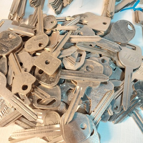 14 Ib Misc Key BLANKS Ilco Curtis Mostly Old Cars, Some Vintage Uncut Locksmith - Picture 2 of 24