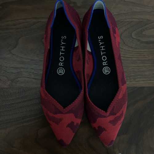 Zapatos planos Rothy's The Point Pattern rojo camuflaje edición limitada W8.5 ¡Retirados! - Imagen 3 de 6