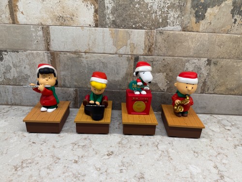 Hallmark Peanuts 2011 Fascia Natalizia Wireless Quattro Pezzi Tutto Funzionante Guarda Video - Foto 1 di 3