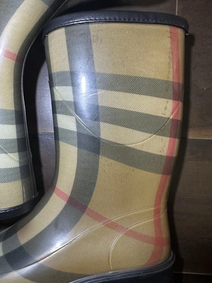 Botas de lluvia Wellington de goma a cuadros Burberry Classic Nova para mujer talla 36EU (6US) Foto 4 de 4