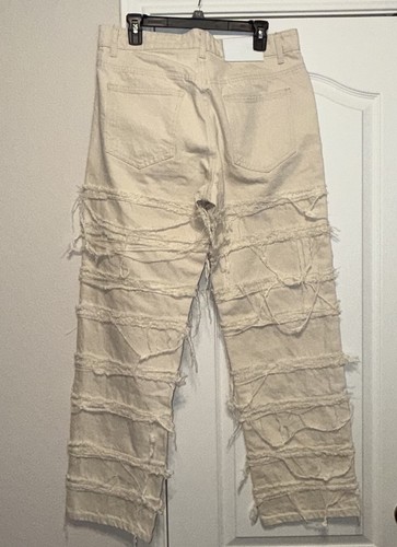 Man Boohooman Mens Cream Overdyed Distressed Denim Jeans Size 36R - Picture 2 of 5