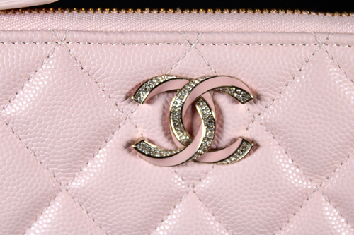 CHANEL 23S Baby Pink Quilted Pebbled Leather Crystal Logo Small Zip O CASE Bag - Picture 2 of 11