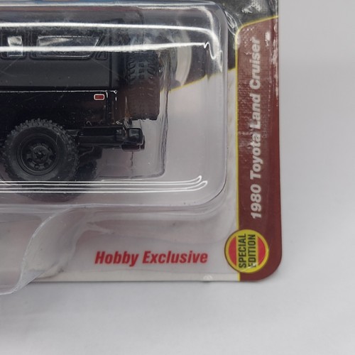 Johnny Lightning 1980 Toyota Land Cruiser Black 1/3,600 Classic Gold Collection - Picture 7 of 9