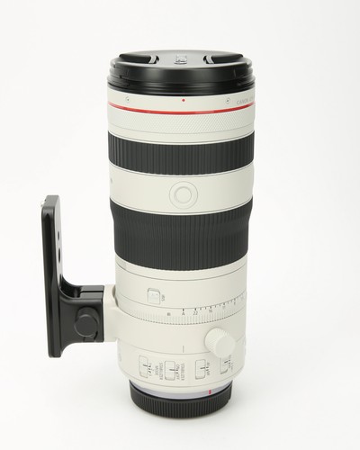 Canon RF 70-200mm f/2.8 L IS USM Z Hybrid Telephoto Zoom Lens (White) Full-Frame - Picture 5 of 9