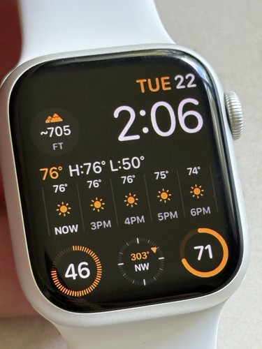 Apple Watch Series 8 41 mm aluminium argenté - Photo 3 sur 8