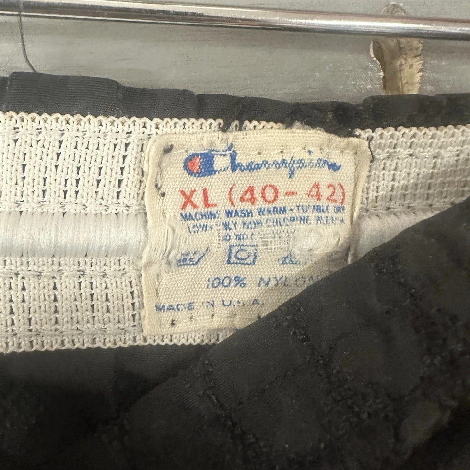 Редкие винтажные армейские нейлоновые беговые шорты Champion нейлон сделано в США б/у в отличном состоянии - Изображение 3 из 3