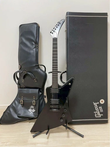 Gibson LTD Explorer Gothic II Electric Guitar EMG Pickups with Case