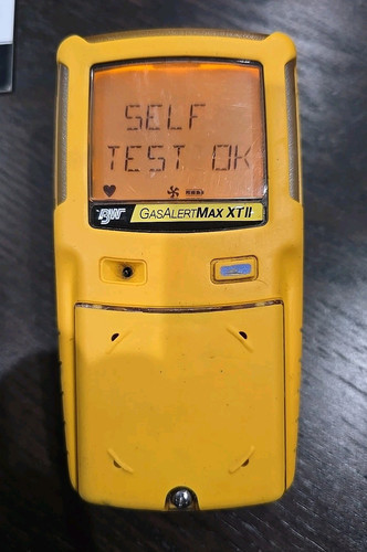 BW By Honeywell Technologies Gas Alert Max XT II 1,2,3and 4 Gas Detector - Picture 3 of 14